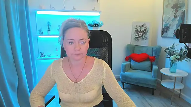 Snapshot of CharlotteKerti chatting on 13, 6, 2026 CharlotteKerti online show from 13, 6, 2026