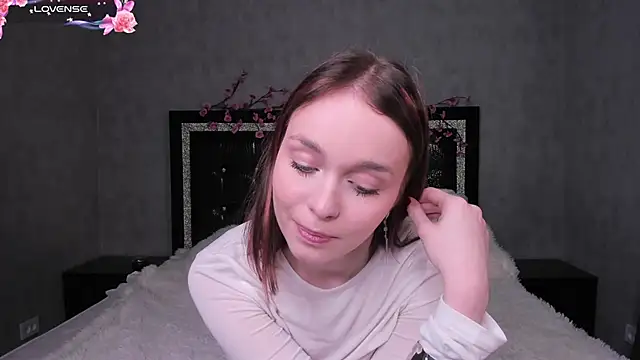 LillianPerry online show from 15, 3, 2026