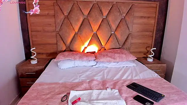 valeriekhaleesi online show from 11, 2, 2026