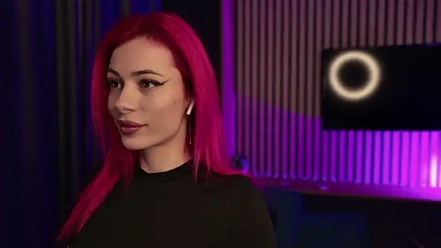 Snapshot of KaylieRosse chatting on 17, 2, 2026 KaylieRosse online show from 17, 2, 2026