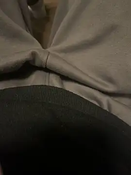 Snapshot of zo-19cm chatting on 1, 2, 2026 zo-19cm online show from 1, 2, 2026