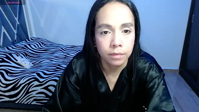 paula lopez   online show from 1, 5, 2026
