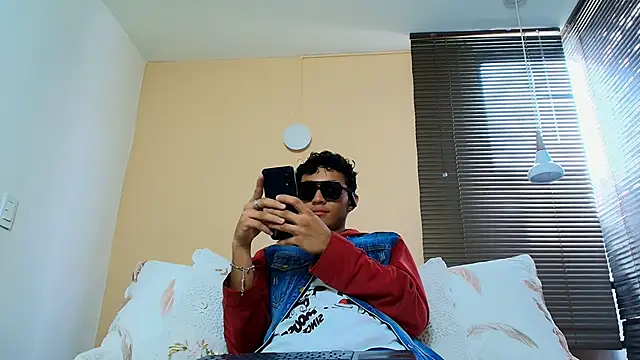 Damon Salvarote S online show from 11, 3, 2026