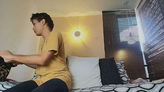 Snapshot of Damon_Salvarote_S chatting on 23, 2, 2026 Damon Salvarote S online show from 23, 2, 2026