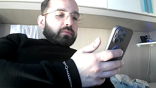 Snapshot of no-name15 chatting on 22, 2, 2026 no-name15 online show from 22, 2, 2026