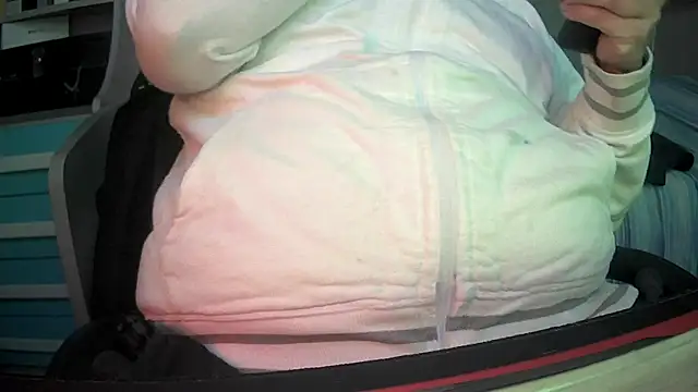 Snapshot of no-name15 chatting on 5, 2, 2026 no-name15 online show from 5, 2, 2026