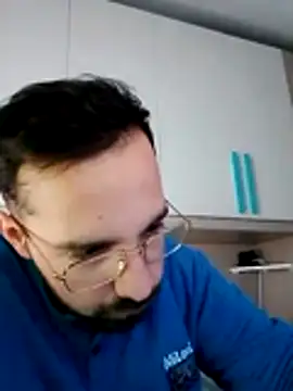 Snapshot of no-name15 chatting on 14, 2, 2026 no-name15 online show from 14, 2, 2026