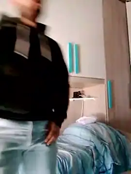 Snapshot of no-name15 chatting on 15, 2, 2026 no-name15 online show from 15, 2, 2026