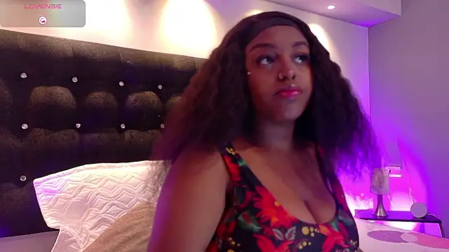 Snapshot of Aitana_Oliveira chatting on 17, 2, 2026 Aitana Oliveira online show from 17, 2, 2026