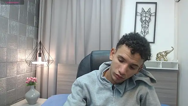 JDWhite18 online show from 15, 4, 2026