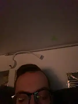 Snapshot of io1Elian chatting on 16, 5, 2026 io1Elian online show from 16, 5, 2026