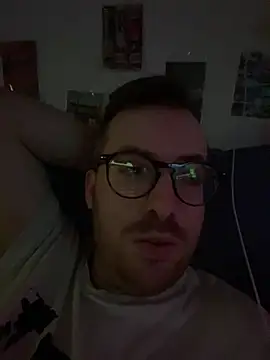 Snapshot of io1Elian chatting on 13, 5, 2026 io1Elian online show from 13, 5, 2026