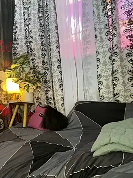 Queen-barbie online show from 13, 5, 2026