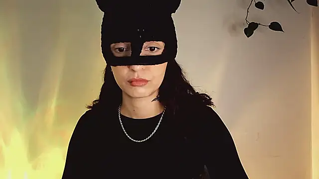 Onirica L online show from 12, 7, 2026