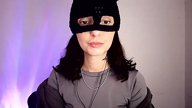 Onirica L online show from 24, 6, 2026