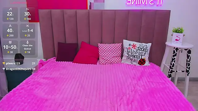 MIla Stunning online show from 8, 5, 2026