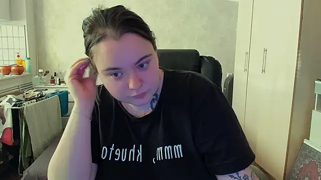 Snapshot of katya_idinax chatting on 7, 2, 2026 katya idinax online show from 7, 2, 2026