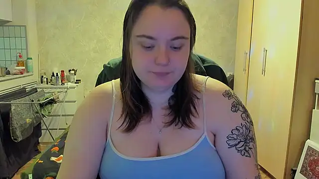 Snapshot of katya_idinax chatting on 13, 2, 2026 katya idinax online show from 13, 2, 2026