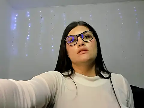 Snapshot of Karina27 chatting on 15, 2, 2026 Karina27 online show from 15, 2, 2026