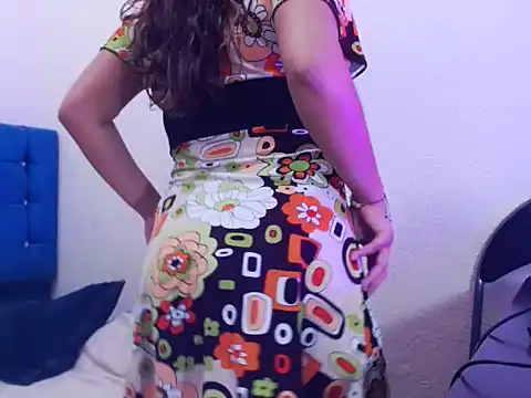 Snapshot of miiia_perez chatting on 8, 2, 2026 miiia perez online show from 8, 2, 2026