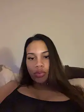 Snapshot of Petite_Baddie chatting on 27, 6, 2026 Petite Baddie online show from 27, 6, 2026