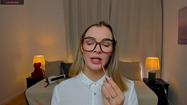 SinLuna  online show from 20, 2, 2026