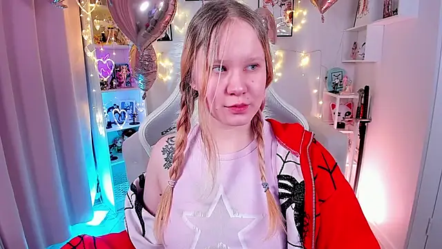 Snapshot of AnnieVibe chatting on 9, 2, 2026 AnnieVibe online show from 9, 2, 2026