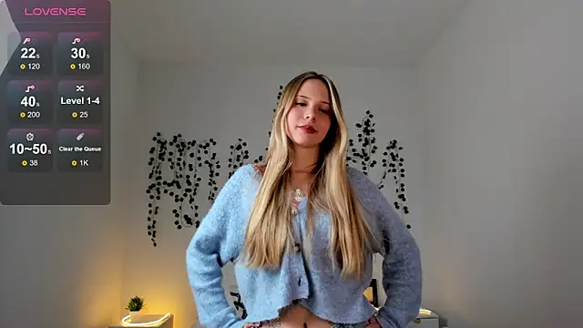 EllyMartinez online show from 6, 2, 2026