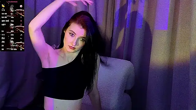 Snapshot of NicoleLuxe chatting on 8, 2, 2026 NicoleLuxe online show from 8, 2, 2026