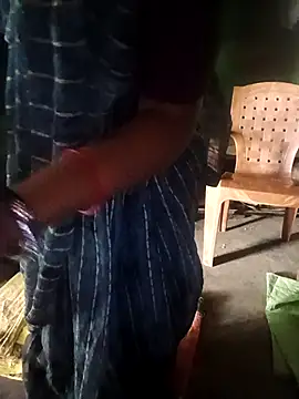 Royal hotti0011 online show from 12, 4, 2026