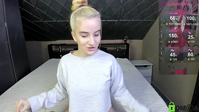 Naomi1Hinata online show from 2, 3, 2026