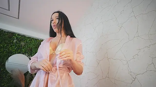 KimmBlaze online show from 7, 4, 2026