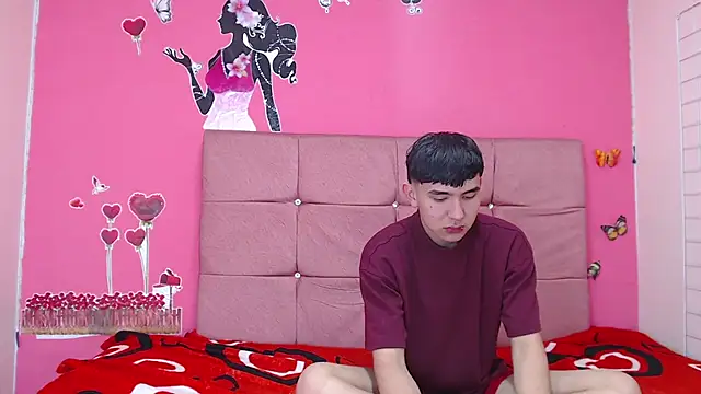 Snapshot of massimoferrera303av chatting on 11, 2, 2026 massimoferrera303av online show from 11, 2, 2026