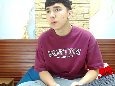 Snapshot of massimoferrera303av chatting on 25, 2, 2026 massimoferrera303av online show from 25, 2, 2026