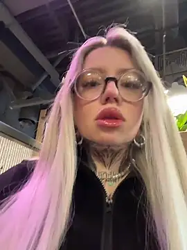 Chiibi online show from 14, 2, 2026