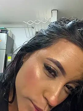 Alahia Betancurr online show from 11, 6, 2026