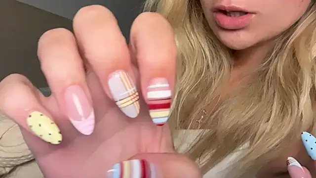 kelseyblu online show from 18, 7, 2026