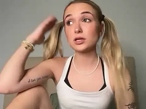 kelseyblu online show from 12, 2, 2026