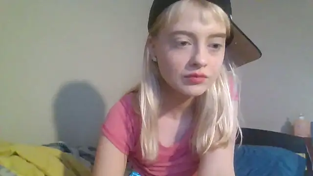 KiwiDreamy1 online show from 8, 2, 2026