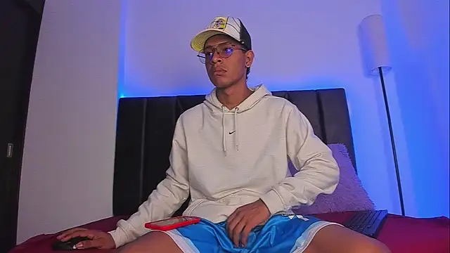 StellayDrake online show from 11, 2, 2026