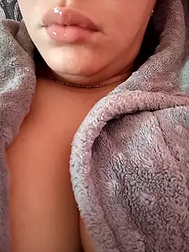 kamilia sexyy online show from 9, 4, 2026