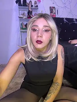 Snapshot of Isabelle_Sara chatting on 7, 6, 2026 Isabelle Sara online show from 7, 6, 2026
