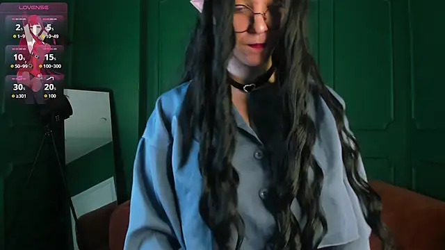 Snapshot of Crystal_lovley chatting on 5, 2, 2026 Crystal lovley online show from 5, 2, 2026