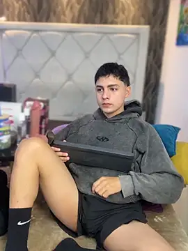 Snapshot of Samu_Hott chatting on 20, 2, 2026 Samu Hott online show from 20, 2, 2026