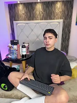 Snapshot of Samu_Hott chatting on 9, 2, 2026 Samu Hott online show from 9, 2, 2026