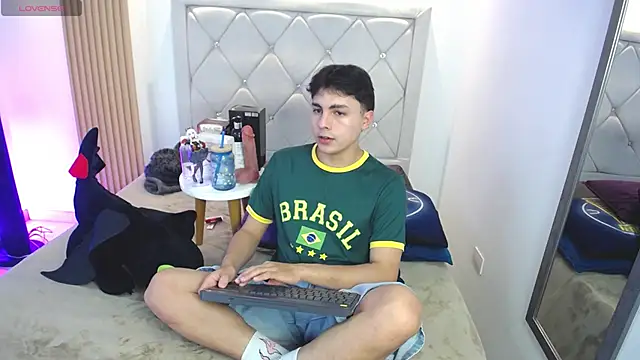 Samu Hott online show from 21, 4, 2026