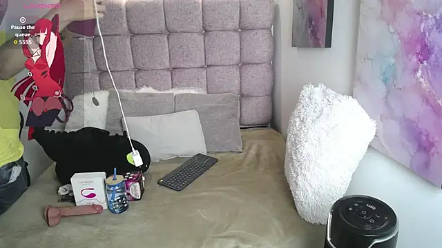 Snapshot of Samu_Hott chatting on 27, 6, 2026 Samu Hott online show from 27, 6, 2026