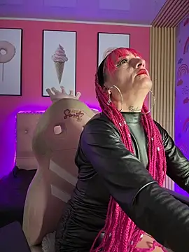 Snapshot of Karolaiin_LS chatting on 3, 2, 2026 Karolaiin LS online show from 3, 2, 2026