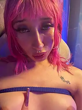 Snapshot of Maaddy_LS chatting on 5, 2, 2026 Maaddy LS online show from 5, 2, 2026