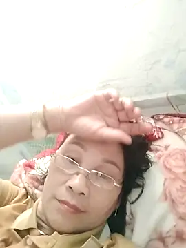 miko nyan2006 online show from 18, 4, 2026